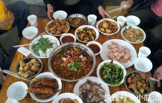 回到老家|老人经常说“羊不姜、鱼不蒜，牛不韭”什么意思？大厨：讲究多了