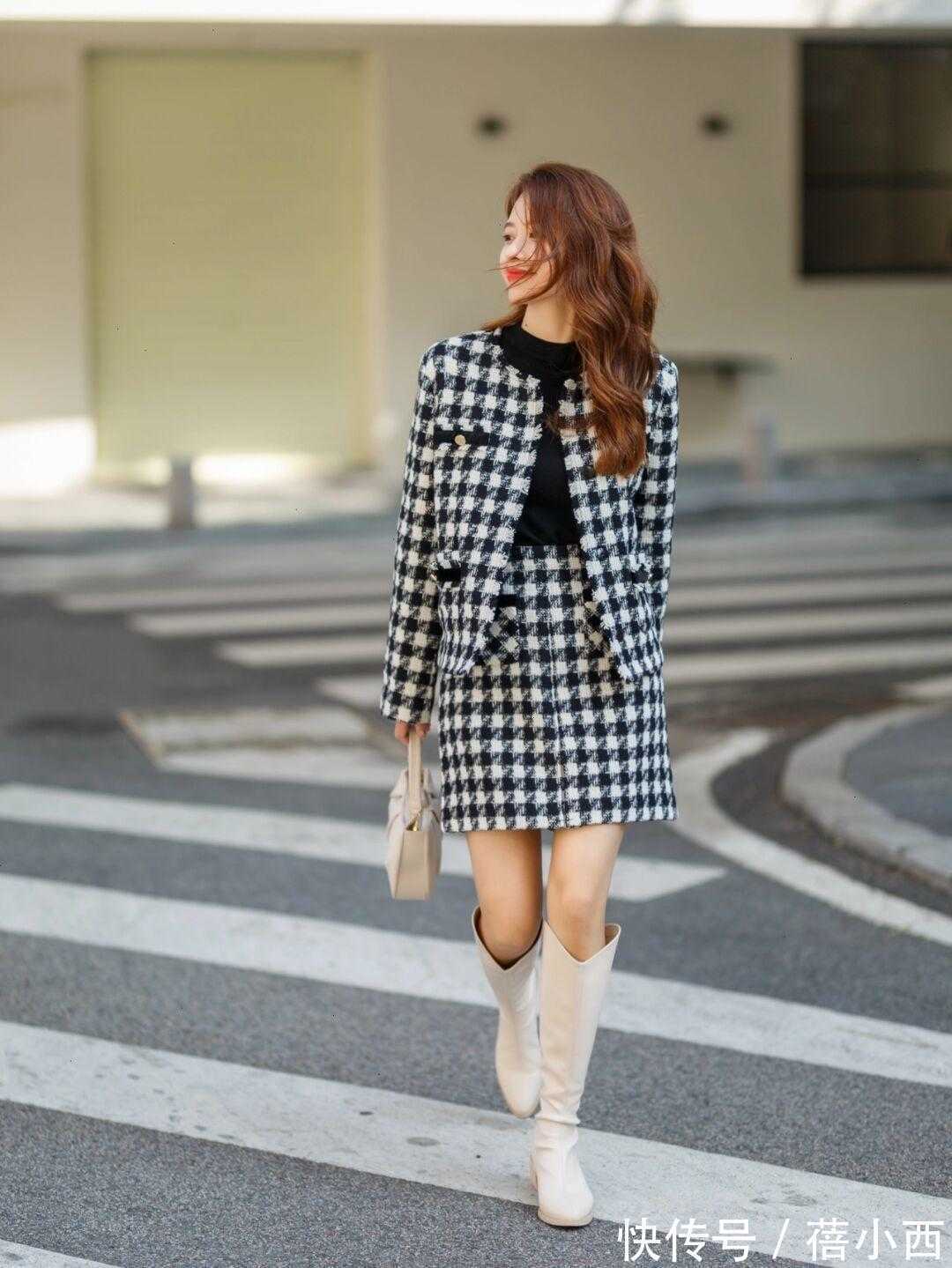 小香风|秋季如何穿才优雅又时髦？建议穿小香风外套，搭配半身裙知性高级