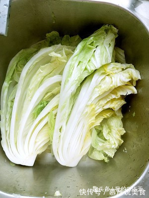 教你一个白菜新吃法，不用炒，不用油，做法超简单，比吃肉还过瘾