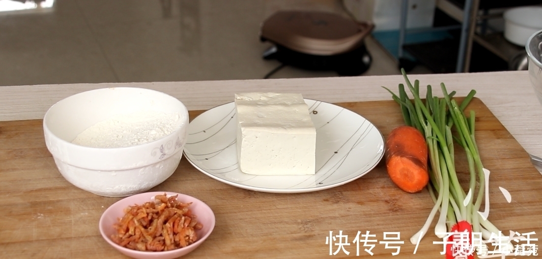 豆腐不要炒着吃了,教你懒人新吃法,5分钟做出全家人的早餐