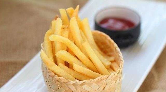 土豆条|炸薯条只需要一个动作,脆而不软网友原来如此