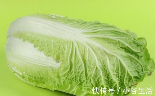 喷洒过甲醛的白菜，都会有这3个特点，看完再也不会买错了