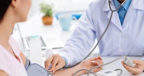 高血压|“高血压”8大谎言,正在“偷走”你的健康,你还在坚持几个?