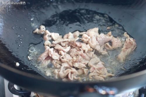 做法|口蘑像这样简单一做,口感鲜美又下饭,家庭餐桌不可少