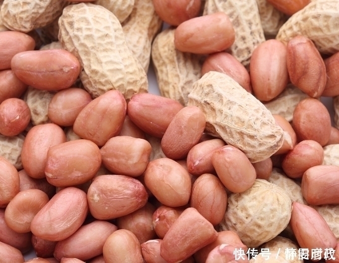 智力花生蛋白|花生和此物一起煮，常吃睡眠好了，白发没有了，皮肤白嫩！