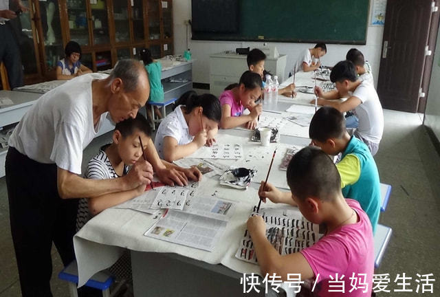 孩子|幼儿园报哪种“兴趣班”?班主任:这几种家长要放弃,烧钱还毁娃