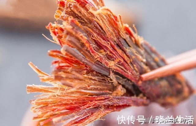 牛肉干|新鲜牛肉一斤50块，牛肉干才卖70块，你吃的是牛肉吗？看完涨知识