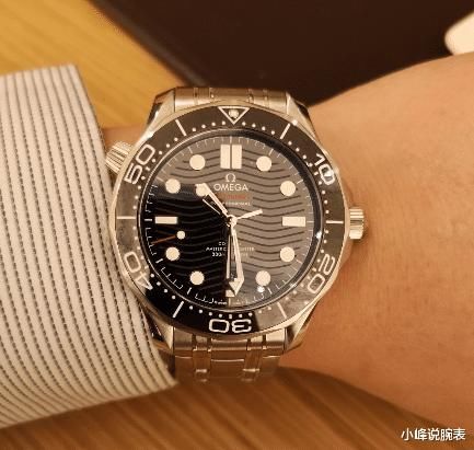 千元到手，春夏平价潜水表首选，适合年轻男士佩戴的手表