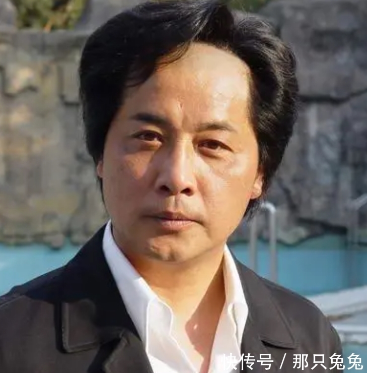 王霙