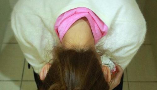 大便|大便前硬后软怎么办每天拍它100下,排出宿便,赶走老便秘