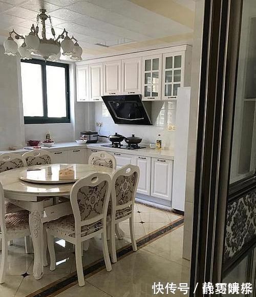 新房|晒晒我家120平欧式新房,把餐厅包进厨房,亲戚朋友都夸我太明智