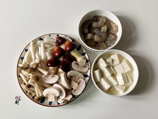 3月，宁可不吃肉也要喝这汤，营养又简单，家人常喝对脾胃好