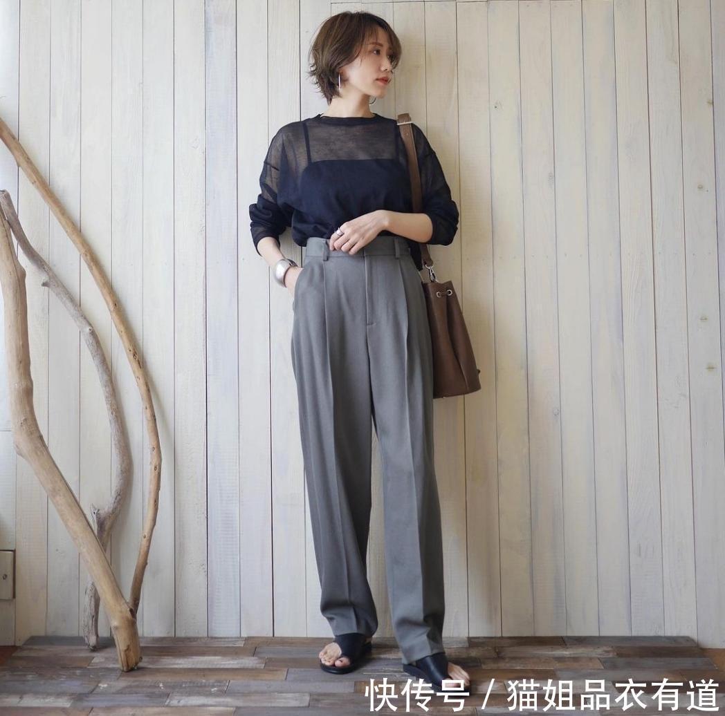 五一出行,要穿得舒适、大方一些,“裤装配平底鞋”就足够你美了