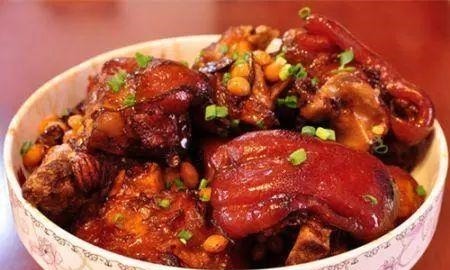 饭店不愿公开的猪蹄做法配方，学会了春节回家绝对给你撑场面