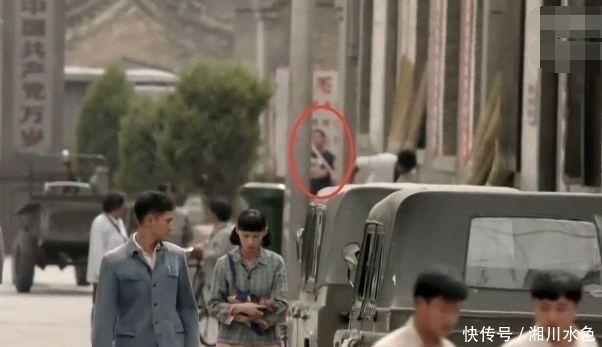 |影视剧中的搞笑穿帮镜头,看一遍笑一次,导演故意的?