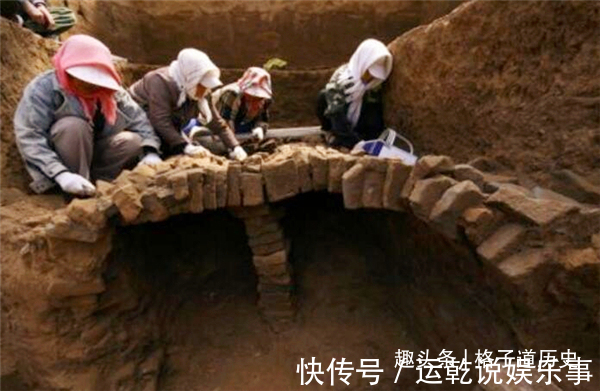 离骚!千年古墓被“大蛇”守护?至今没人敢靠近,专家冒险前往寻找答案