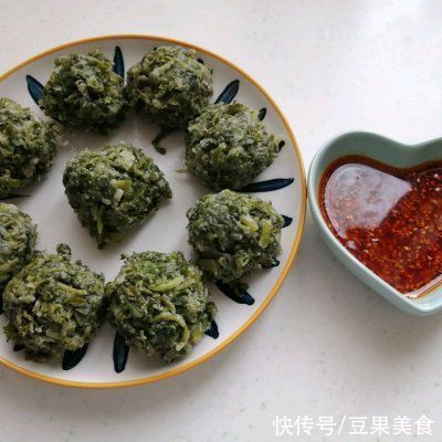 小楼一夜听春雨，今朝满城荠菜香