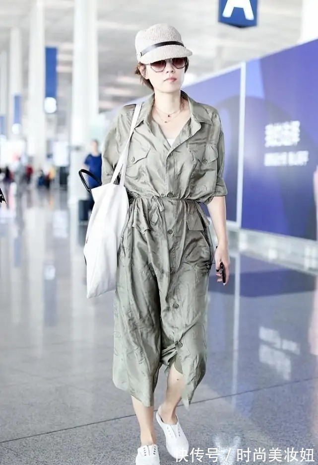 高级感|马伊琍真的好自信,衬衫裙满是褶皱照样穿,气质好仍显高级感