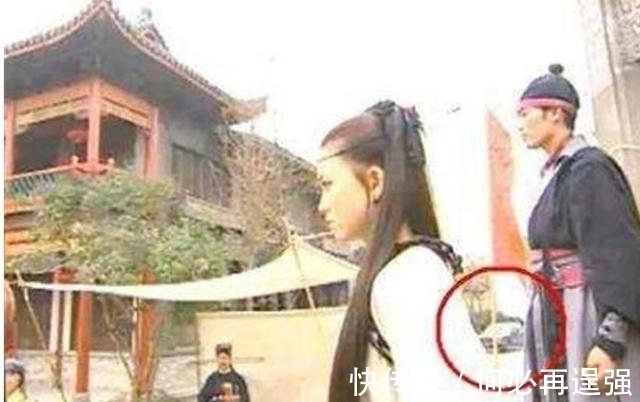 |让人尴尬的明星穿帮照,一个比一个搞笑,你能坚持到第几个?