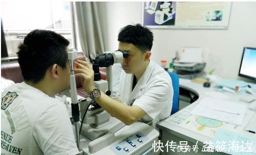 眼科医生|为啥眼科医生自己都不敢做近视手术,很多都戴眼镜原因很无奈