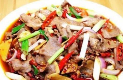 美食推荐爆炒牛肉，香菇肉片，清炒洋葱，青椒炒茄丝的做法