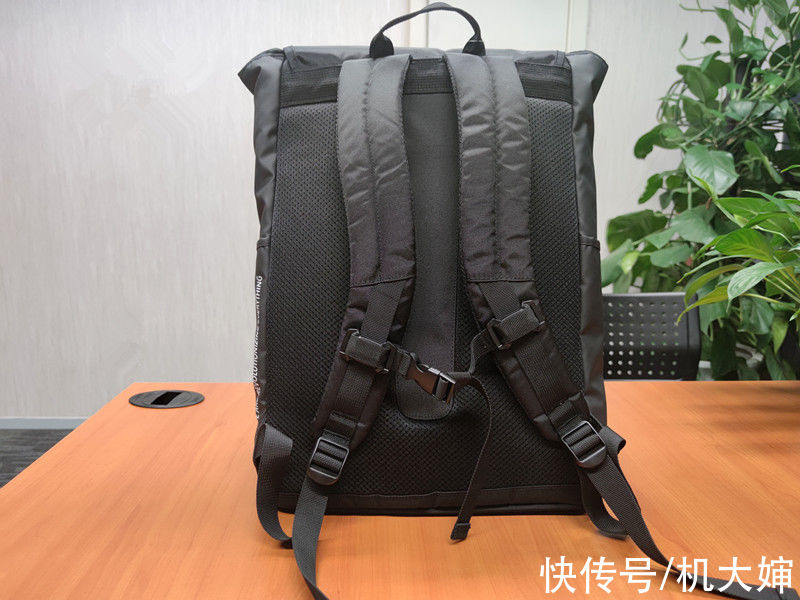 收纳|背包中的“变形金刚”，小米有品这款悠启全能模块双肩包：YYDS