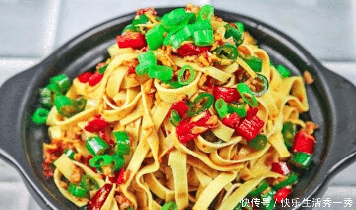 切成|夏天,多给孩子吃这菜,3块钱一斤,常吃补钙,促进骨骼发育