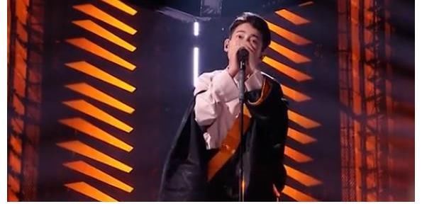 他是那英至爱选手，未能进入好声音11强，成也廖昌永败也廖昌永