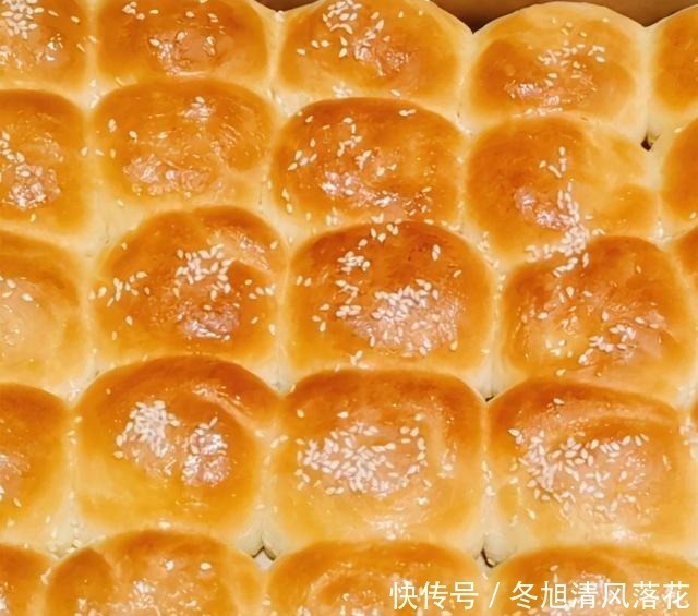 烤盘|不用面包机,不用一直揉面,在家也能做出暄软小餐包,当早餐真好