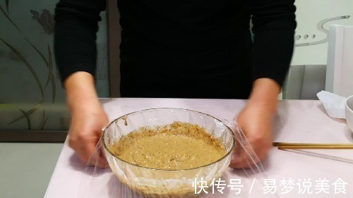 不加任何添加剂,枣香味浓郁,不粘香甜喧软的枣糕,不塌锅不回缩