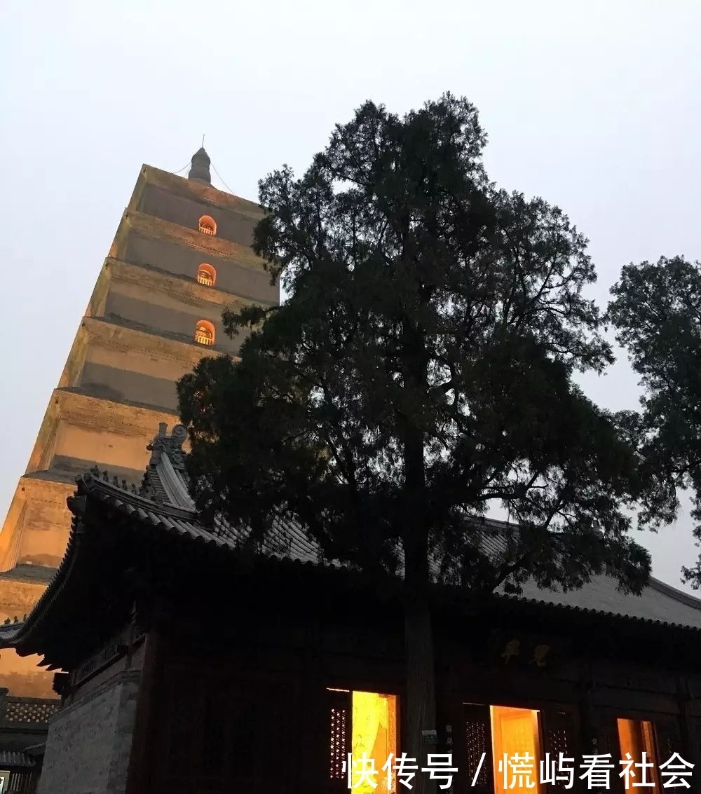 大慈恩寺|我登上了大雁塔,玄奘法师督造的大雁塔