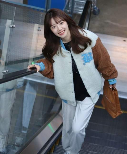 外套|冬天的第一件外套非“羊羔毛”莫属,保暖时髦还减龄,潮人都上头