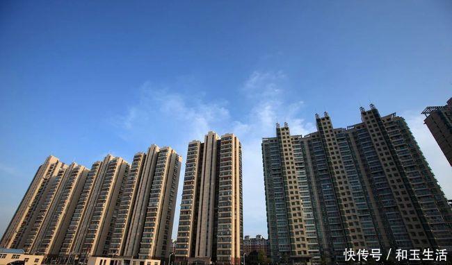 房间|担心边户“东潮西晒”，买了中间户后却很后悔，房间小、不通透