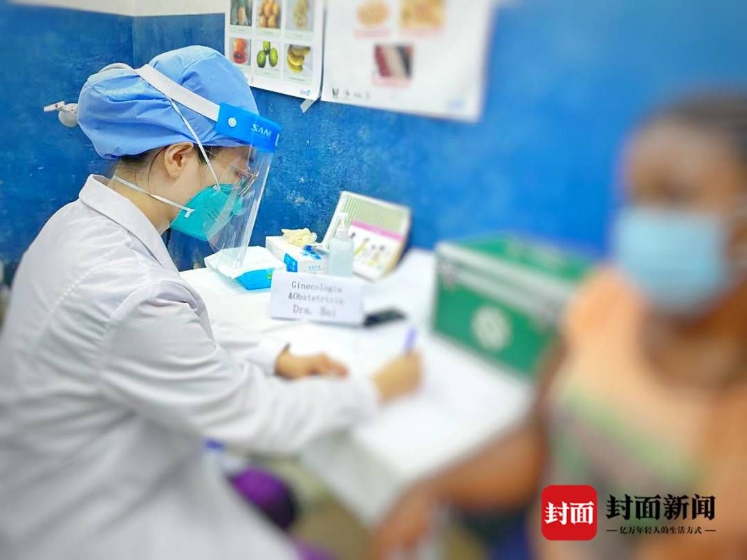 妇产科|第17批中国(四川)援圣普医疗队受邀参加大型义诊活动