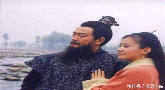 称帝|曹操称帝,身边美女无数,为何还要救回她?