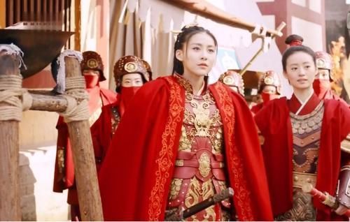 三才图会|古代将军总爱穿着披风，真是为了耍帅？其实还有更重要的原因