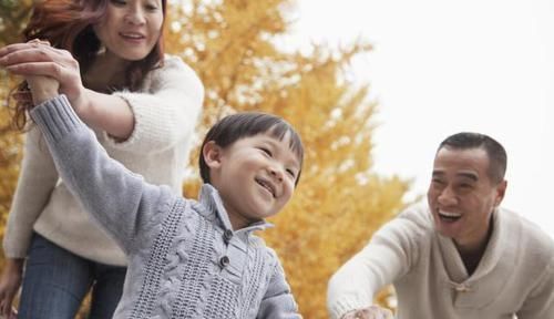 相似度|从血缘上说,谁才是我们最亲的人?父母?还是兄妹?医生说出实情