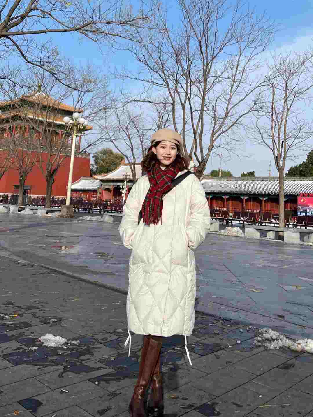 棕色|羽绒服也能穿出高级感,搭配上裤子温暖时髦,让你显得又酷又美