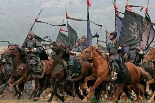 弓箭|古代弓箭根本射不穿盾牌，为什么打仗时还要玩命射盾？原因很简单