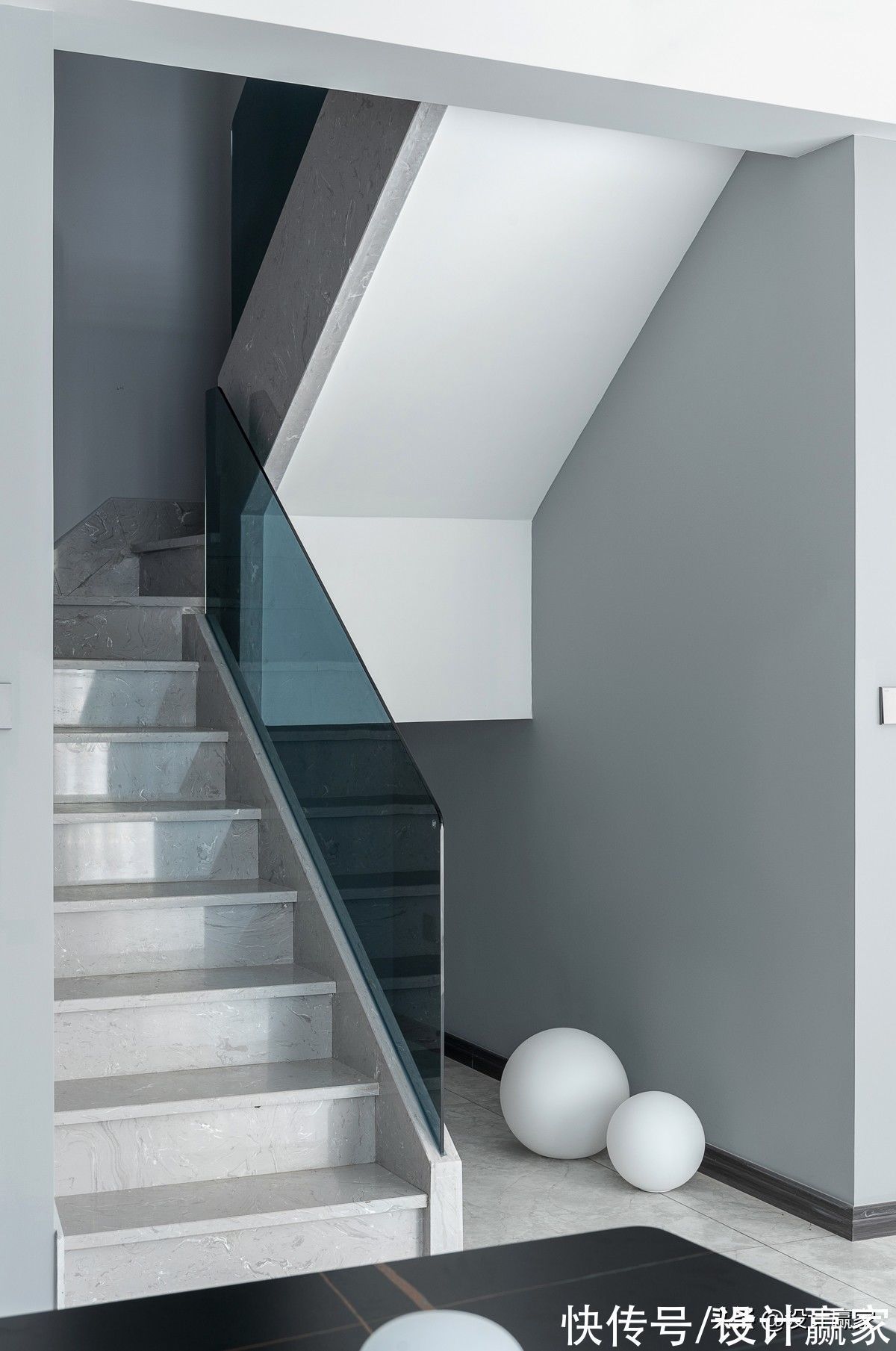楼梯|200㎡现代风别墅,简约中体现出美感与质感,不愧是企业高管的家