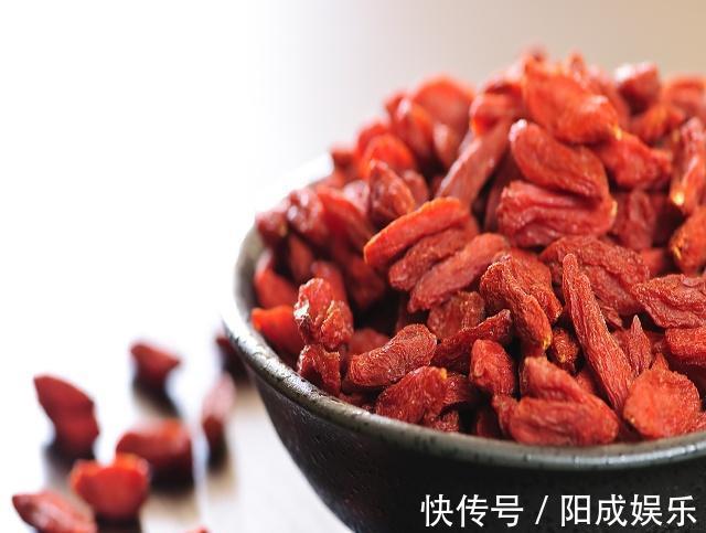 便溏|常喝枸杞能养生,若是喝错反伤身,喝枸杞的几点禁忌,早知早受益