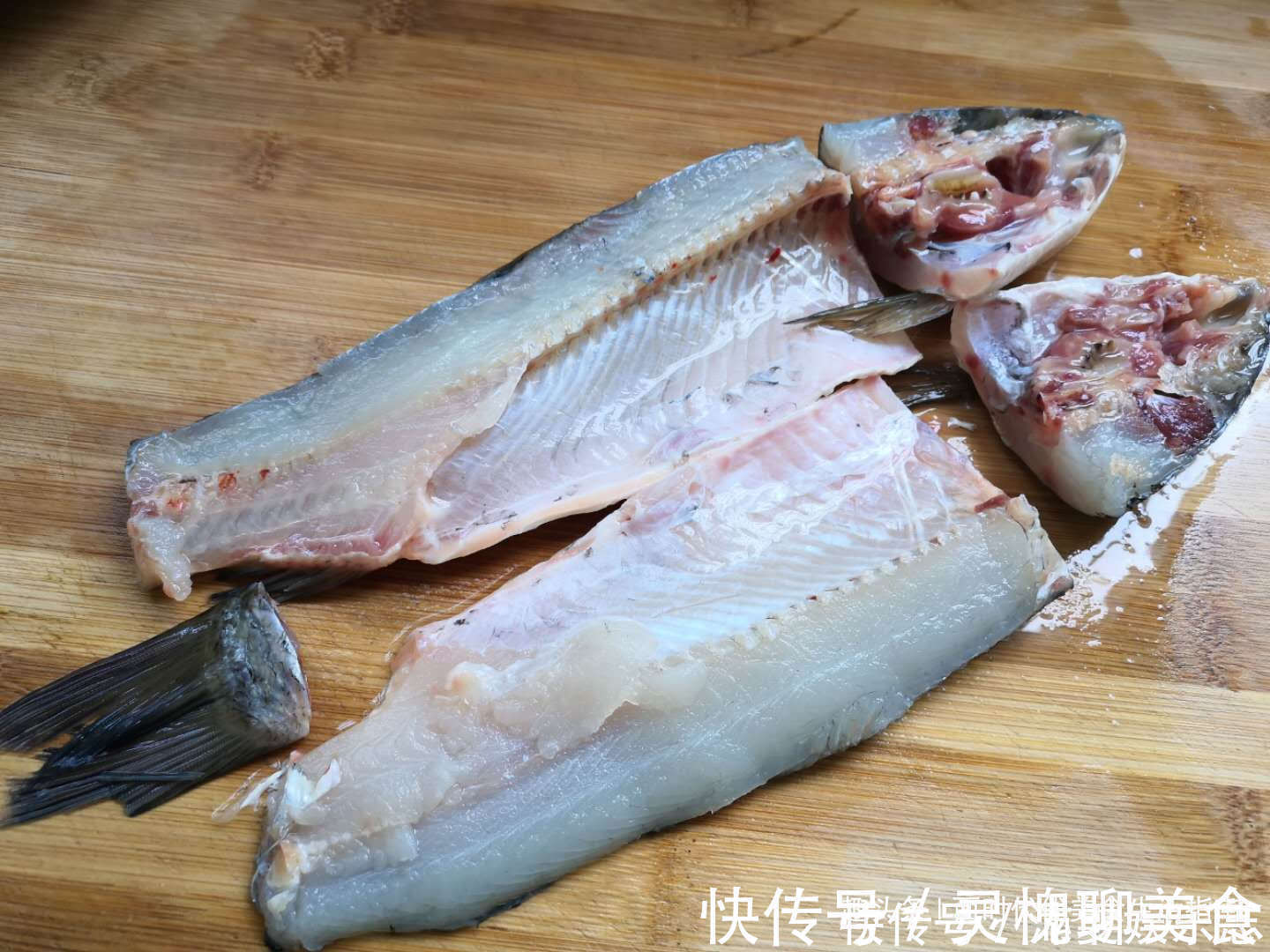 鱼尾|正宗剁椒鱼片的做法，三个要点要记牢，鱼肉鲜美一点没有土腥味