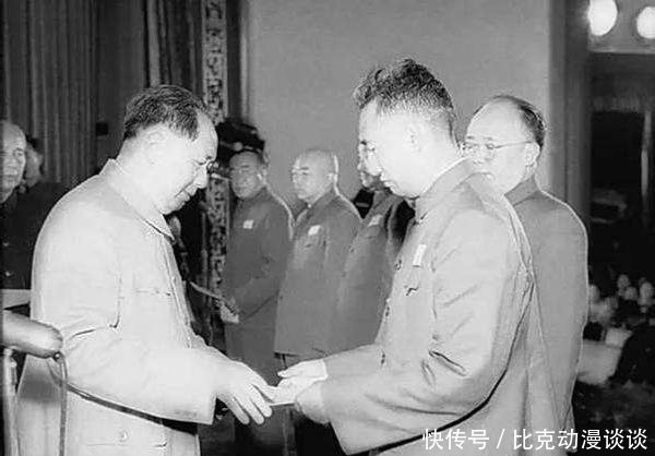 山西|徐向前初见阎锡山,并未向司令长官敬礼,而是毕恭毕敬的鞠躬