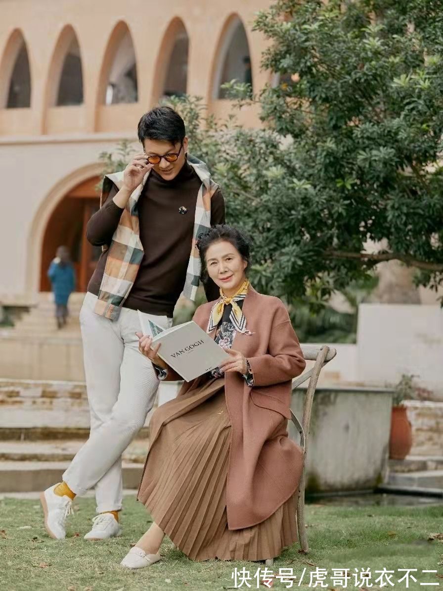 乐福鞋|冬季穿“呢大衣”更优雅，瞧这位60+素人奶奶，每套造型都显气质