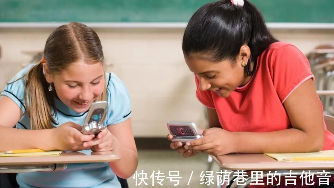 产物|手机是时代进步的产物，不应该成为孩子退步的理由