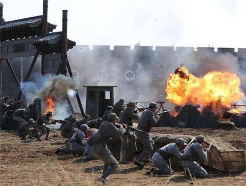 无名英雄|只因一句承诺，92岁老人为无名英雄守墓74年，如今终等来奇迹出现