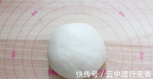 原来雪芙面包那么好吃,外酥内软,做法也很简单,在家就能自制!