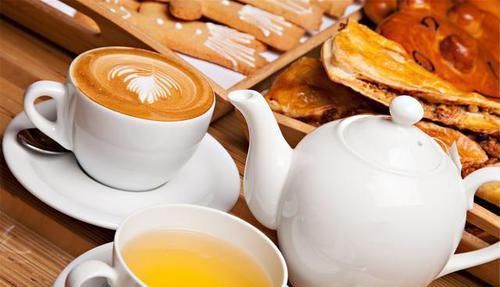 一日三餐|月子期四类食物多馋也别吃,耽误身体恢复不说,还可能引发不适