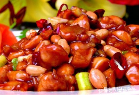 口感滑滑溜不油腻，孩子吃米饭必有的菜，一盆上来就抢光