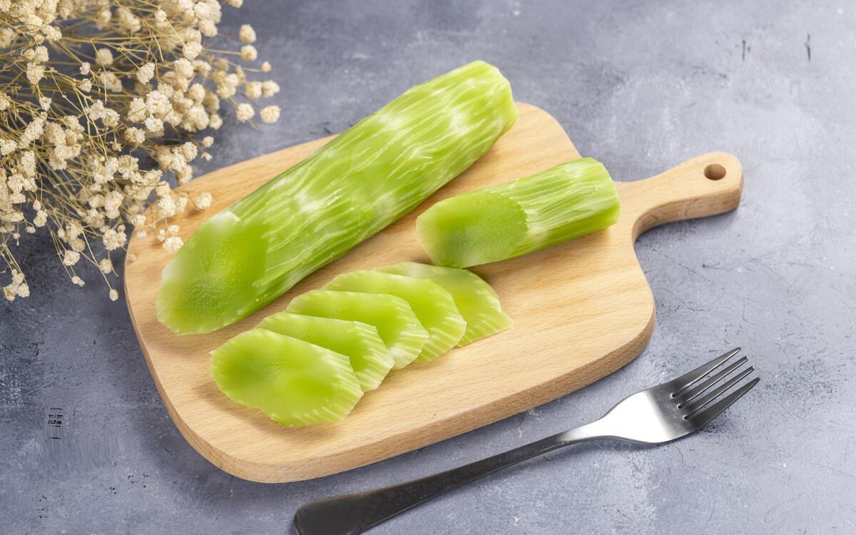 婆婆|凉拌莴笋丝,第一步焯水就错了,跟婆婆学的方法,莴笋脆爽又好吃